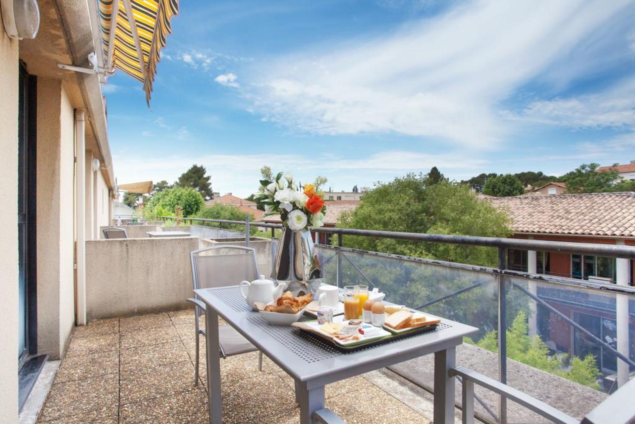 Appart Hotel Odalys City Aix En Provence Les Floridianes Aix-en-Provence Exteriör bild