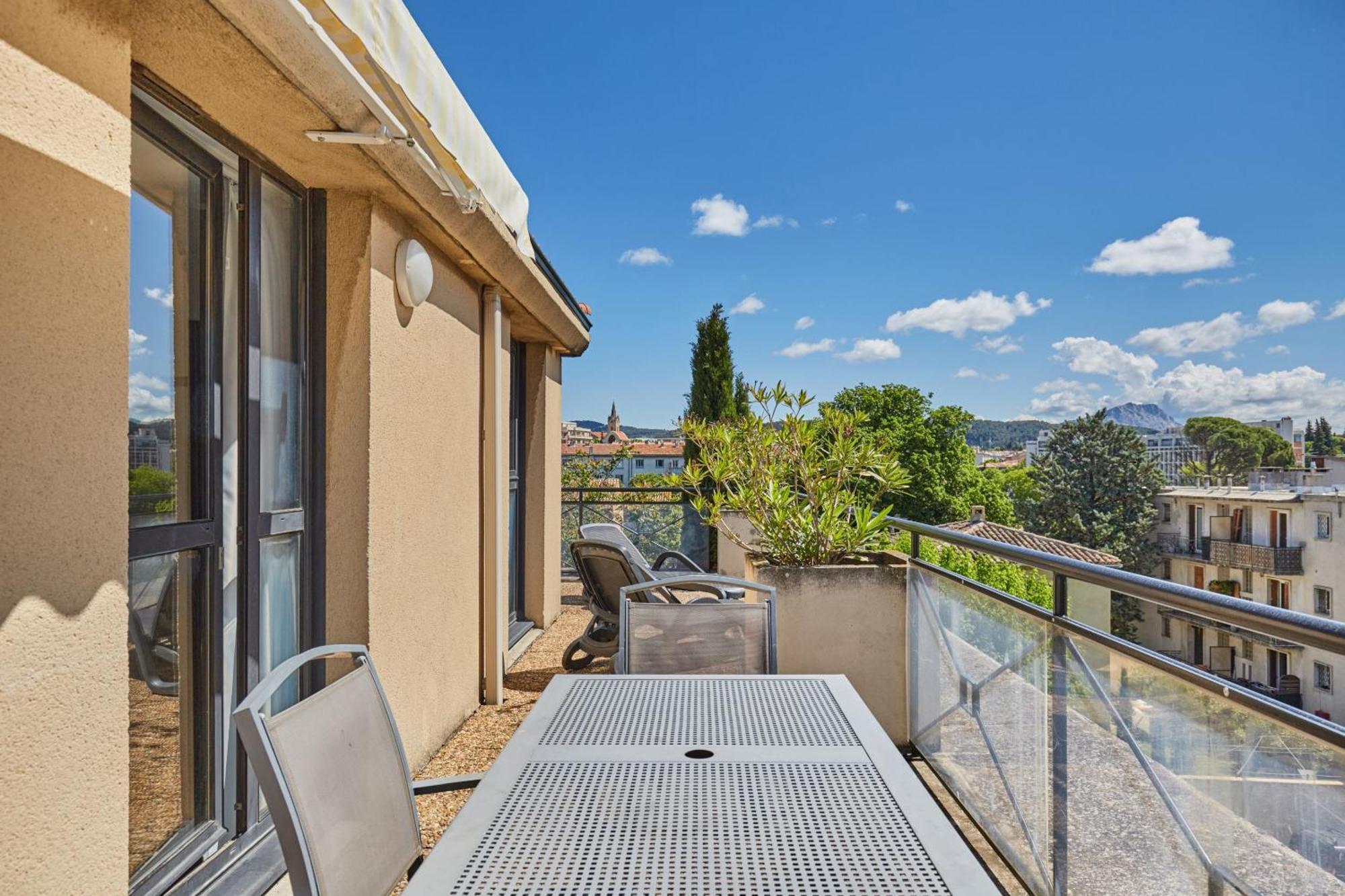 Appart Hotel Odalys City Aix En Provence Les Floridianes Aix-en-Provence Exteriör bild