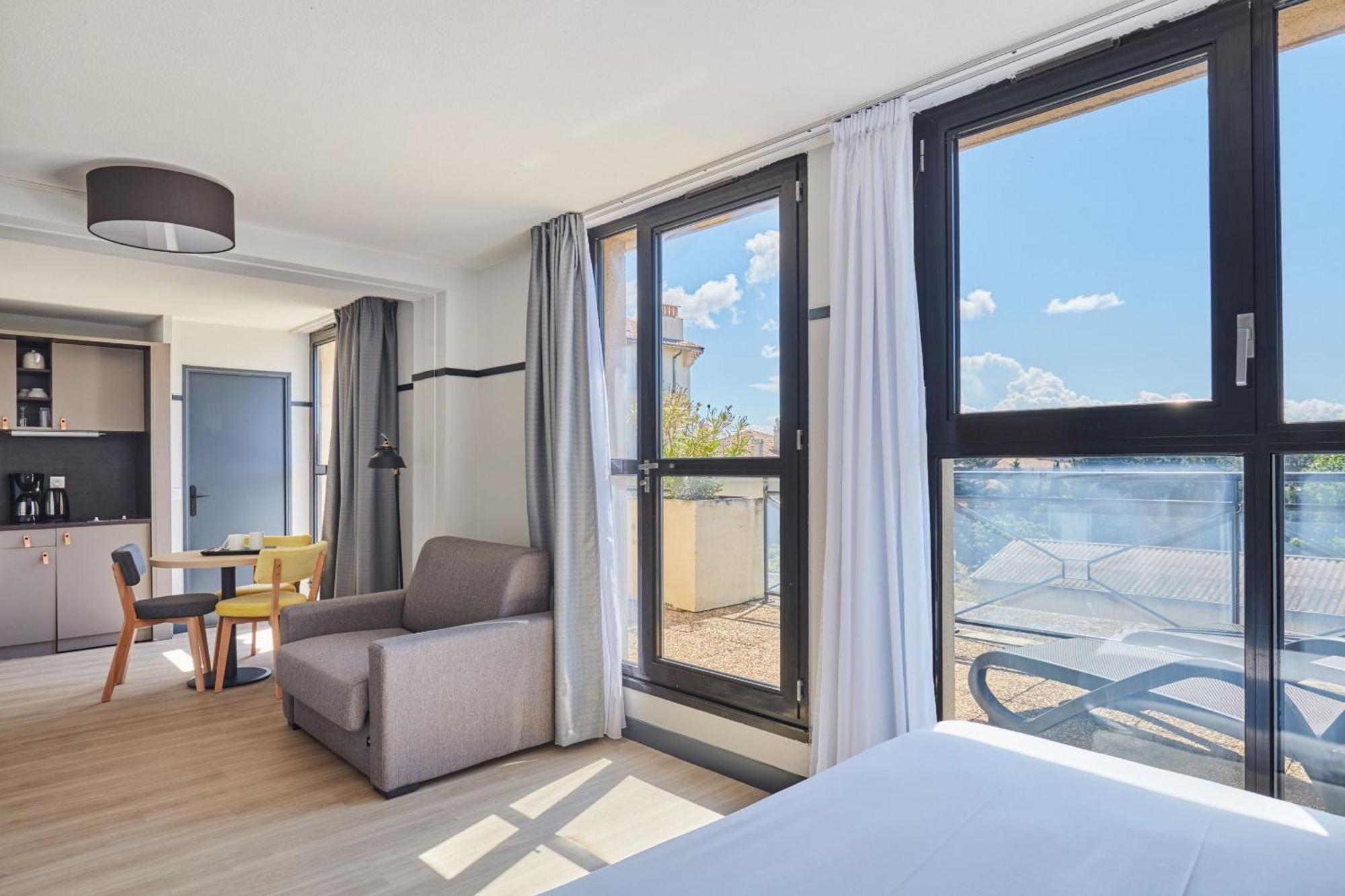 Appart Hotel Odalys City Aix En Provence Les Floridianes Aix-en-Provence Exteriör bild