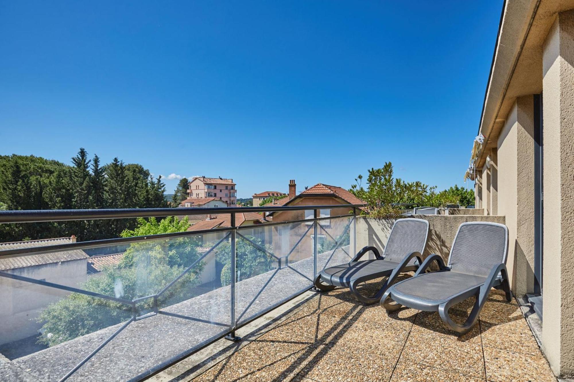 Appart Hotel Odalys City Aix En Provence Les Floridianes Aix-en-Provence Exteriör bild