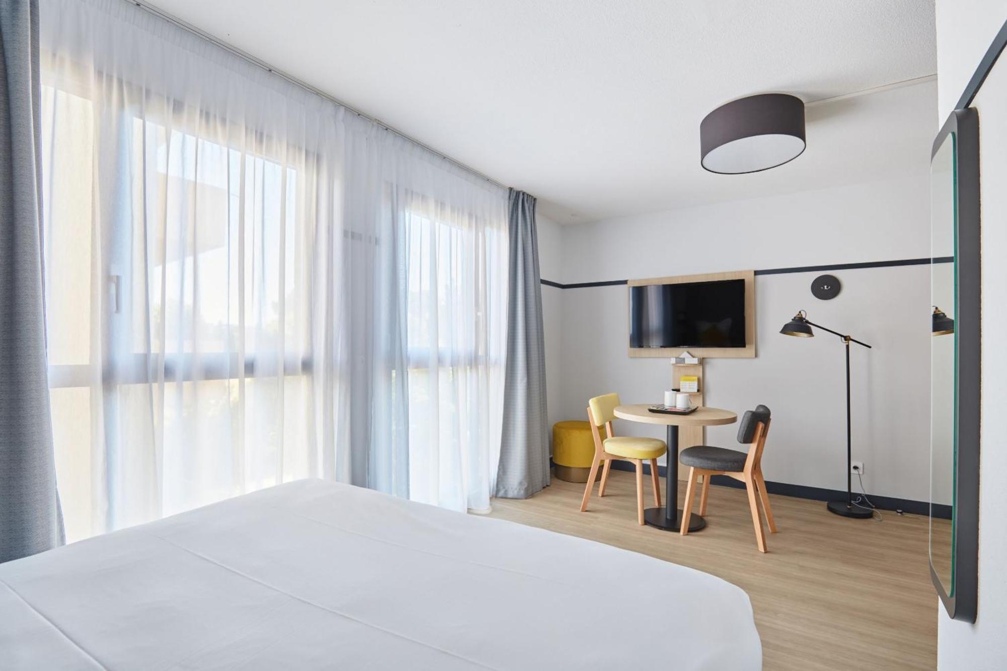 Appart Hotel Odalys City Aix En Provence Les Floridianes Aix-en-Provence Exteriör bild